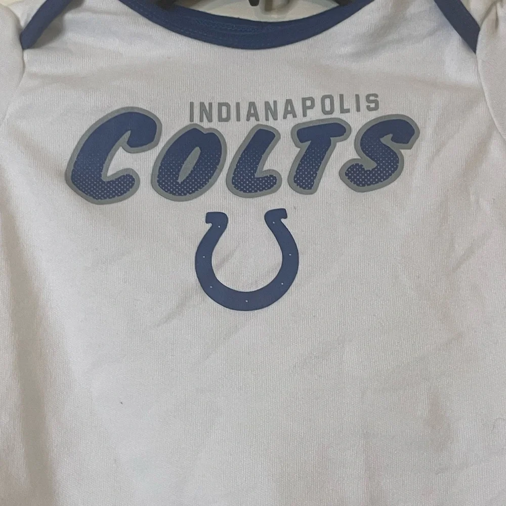 NFL Indianapolis Colts Bayb Bodysuit Set Size: 12 Months